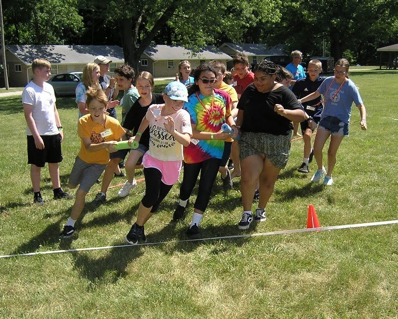 youth racing around an Awana circle